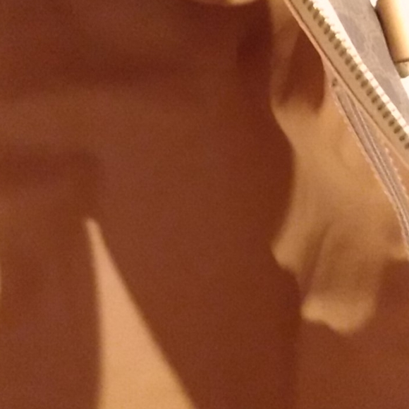 Celine Purse Authentic. - Picture 8 of 9